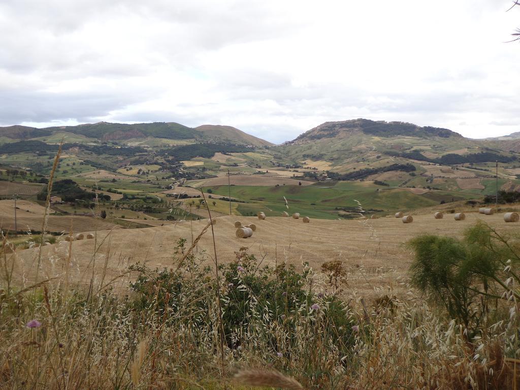 Agriturismo San Pietro Gangi Bagian luar foto