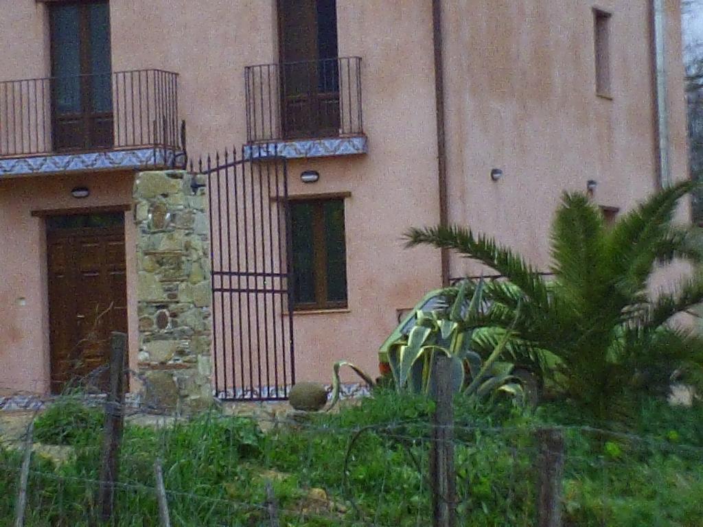Agriturismo San Pietro Gangi Bagian luar foto